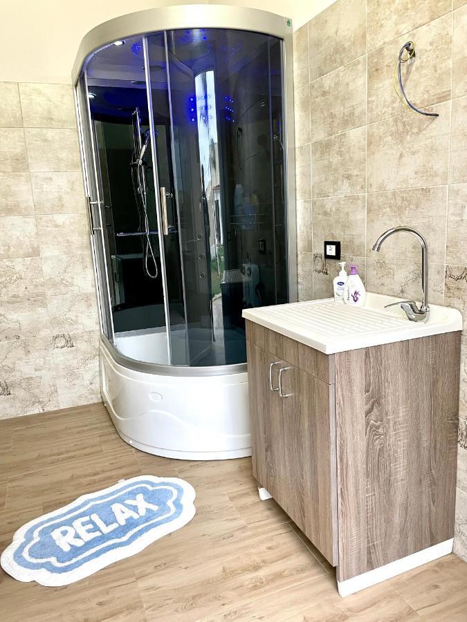 Villa Nunzia Con Piscina, Sauna E Idromassaggio. Floridia Eksteriør billede